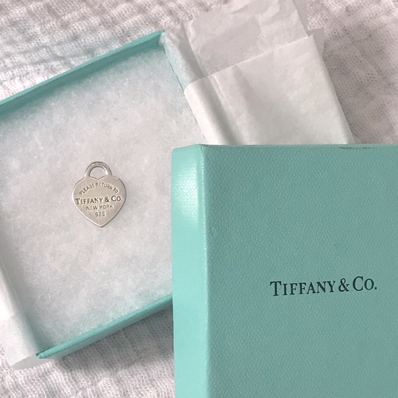 Tiffany & Co. Jewelry - Return to Tiffany Pendant